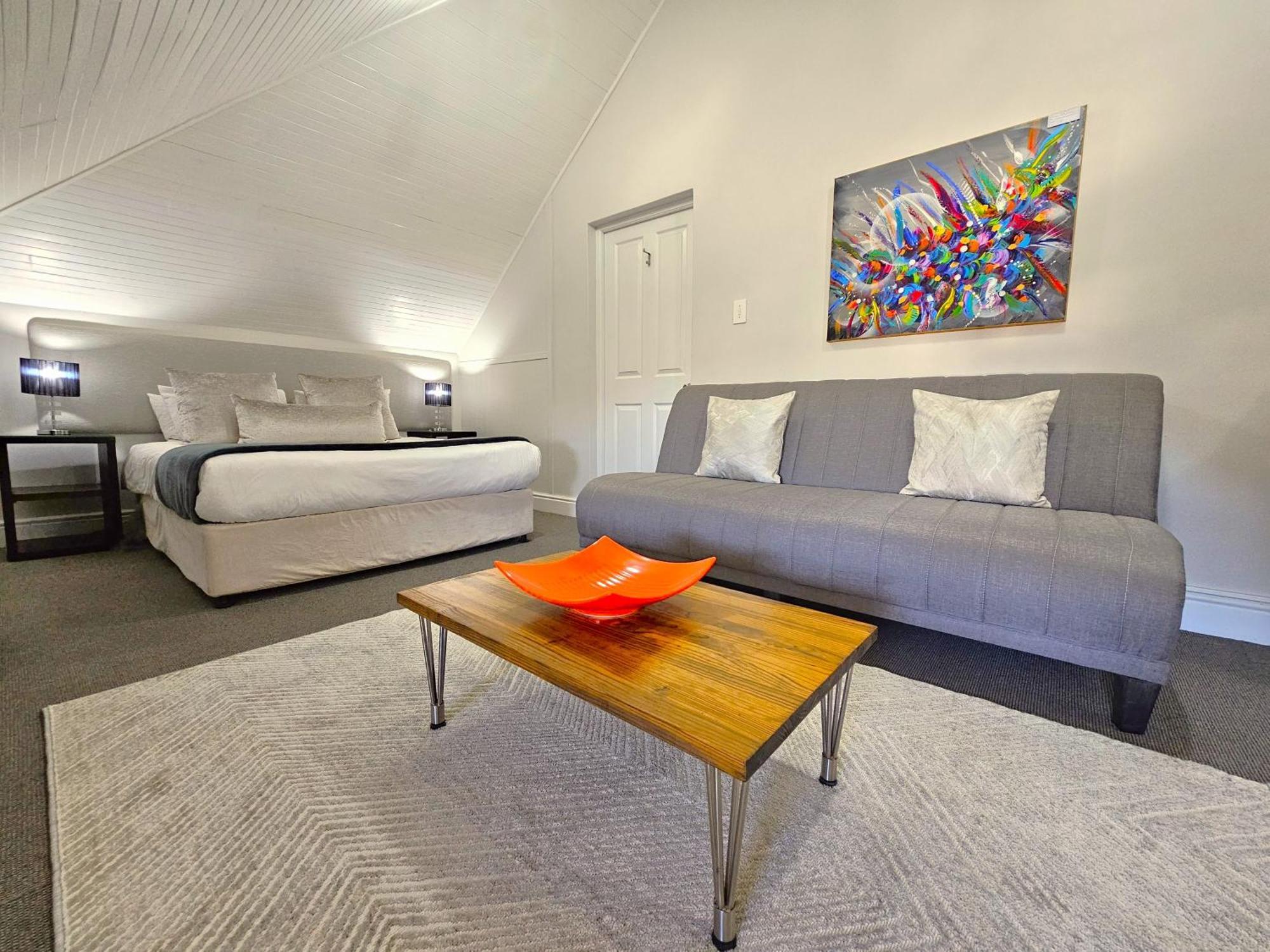 4 On Varneys Guest house