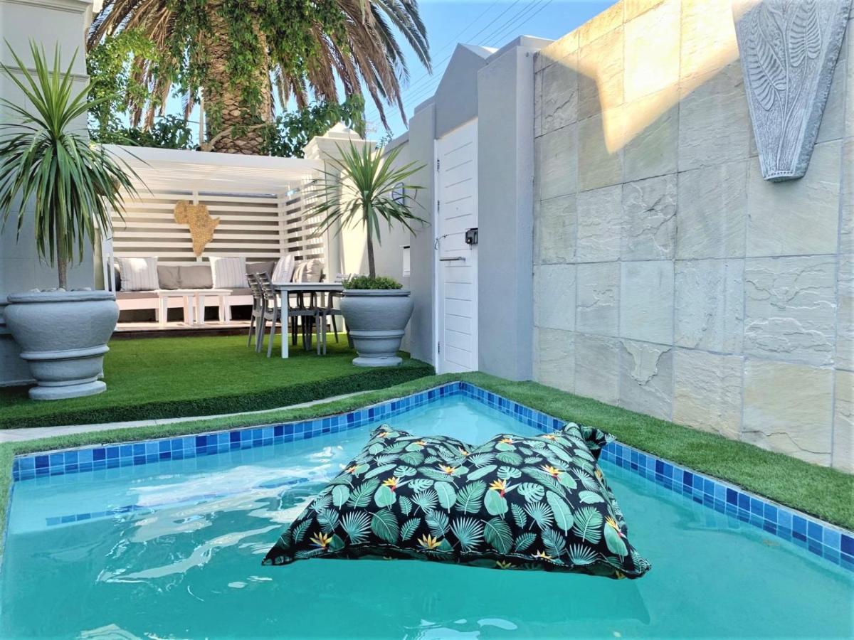 4 On Varneys Guest house Cape Town